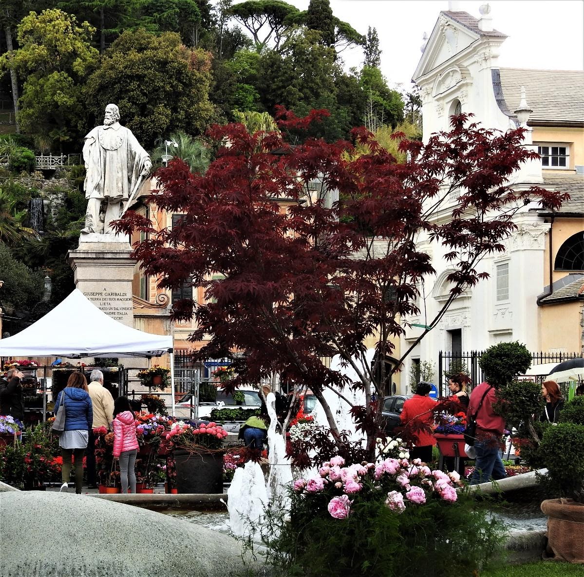 A picture containing tree, outdoor, people, groupDescription automatically generated